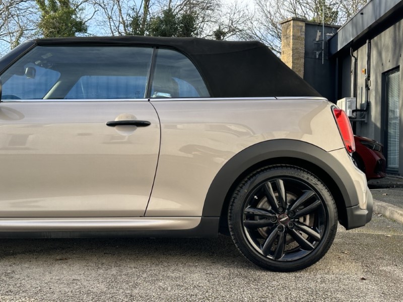 Used MINI Convertible 2022 for sale - 77589847: Photo 35