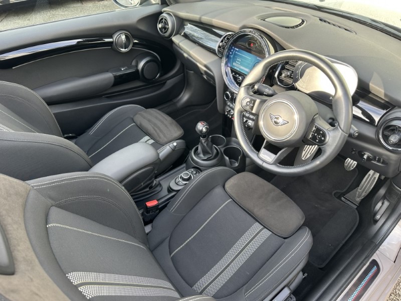 Used MINI Convertible 2022 for sale - 77589847: Photo 6