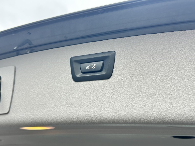 Used BMW 3 Series 2018 for sale - 77570161: Photo 34