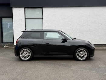 Used MINI Hatch 2025 for sale - 77474741: Photo