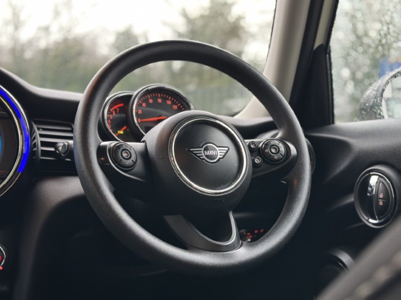 Used MINI Hatch 2018 for sale - 77285802: Photo 5