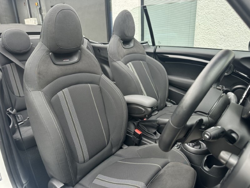 Used MINI Convertible 2023 for sale - 76981125: Photo 10