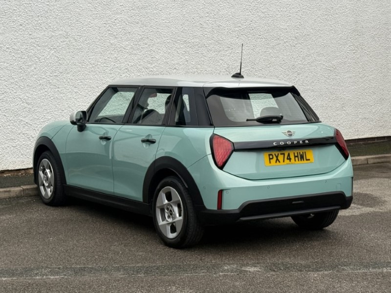 Used MINI Cooper 2024 for sale - 76982261: Photo 2