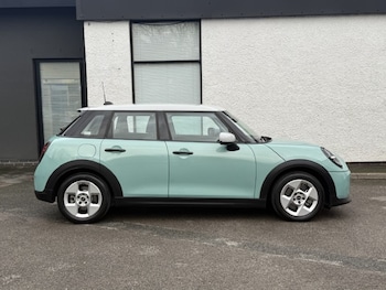 Used MINI Cooper 2024 for sale - 76982261: Photo