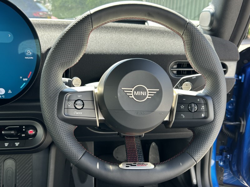 Used MINI Cooper 2025 for sale - 76981677: Photo 5