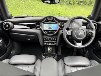 Used MINI Hatch 2021 for sale - 78618070: Photo