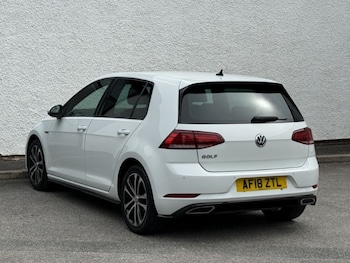 Used Volkswagen Golf 2018 for sale - 78973730: Photo