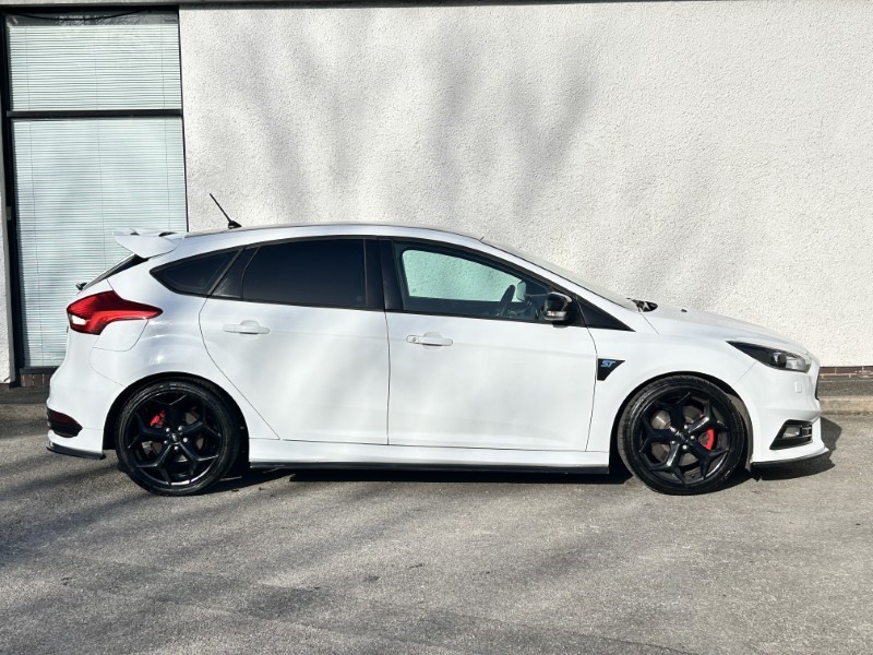 Used Ford Focus 2017 for sale - 77844769: Photo 4