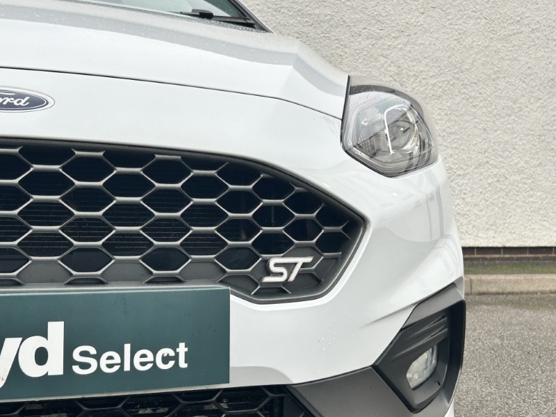 Used Ford Fiesta 2019 for sale - 76981840: Photo 33