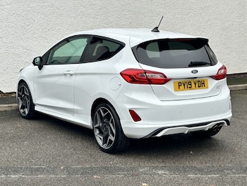 Used Ford Fiesta 2019 for sale - 76981840: Photo