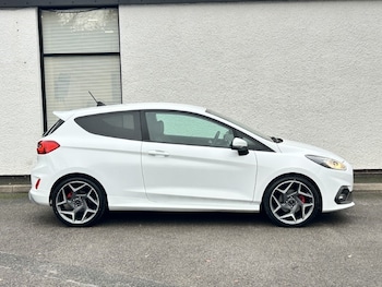 Used Ford Fiesta 2019 for sale - 76981840: Photo