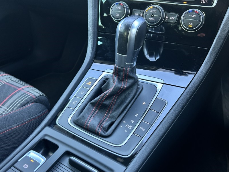 Used Volkswagen Golf 2018 for sale - 77248083: Photo 11