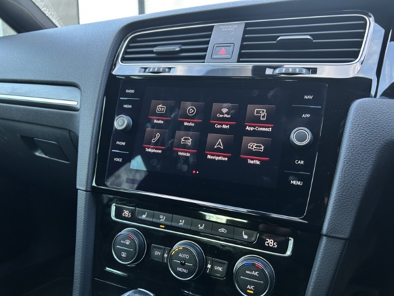 Used Volkswagen Golf 2018 for sale - 77248083: Photo 17