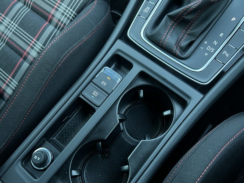 Used Volkswagen Golf 2018 for sale - 77248083: Photo 24