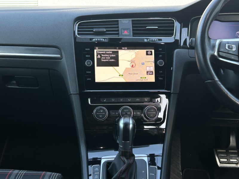 Used Volkswagen Golf 2018 for sale - 77248083: Photo 9