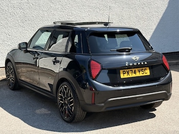 Used MINI Cooper 2024 for sale - 79195973: Photo
