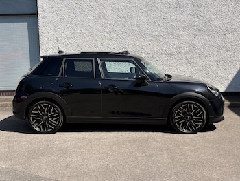 Used MINI Cooper 2024 for sale - 79195973: Photo