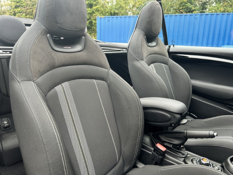 Used MINI Convertible 2020 for sale - 76981293: Photo 11
