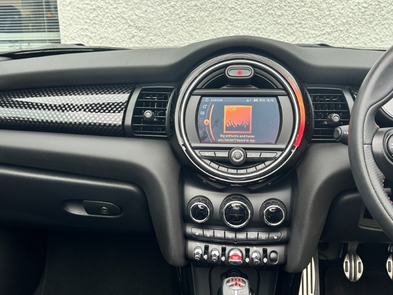 Used MINI Convertible 2020 for sale - 76981293: Photo 8