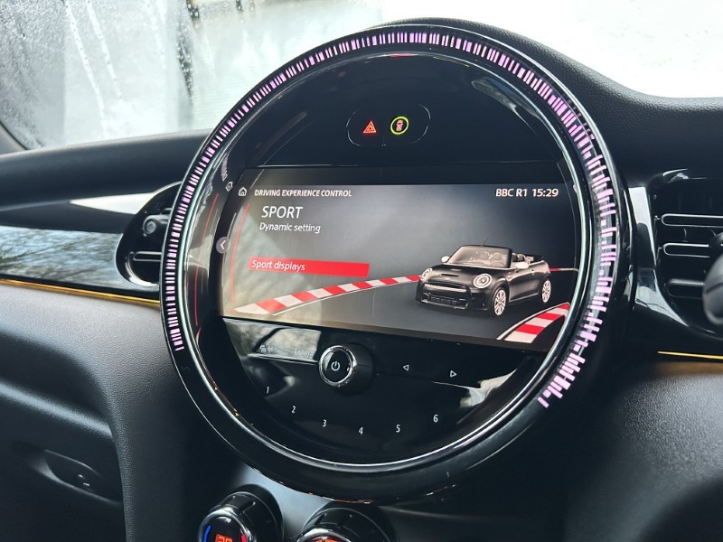 Used MINI Convertible 2024 for sale - 76982186: Photo 17