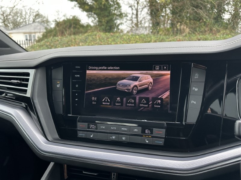 Used Volkswagen Touareg 2019 for sale - 77137795: Photo 24