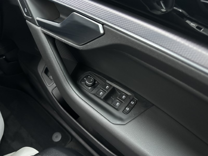 Used Volkswagen Touareg 2019 for sale - 77137795: Photo 37