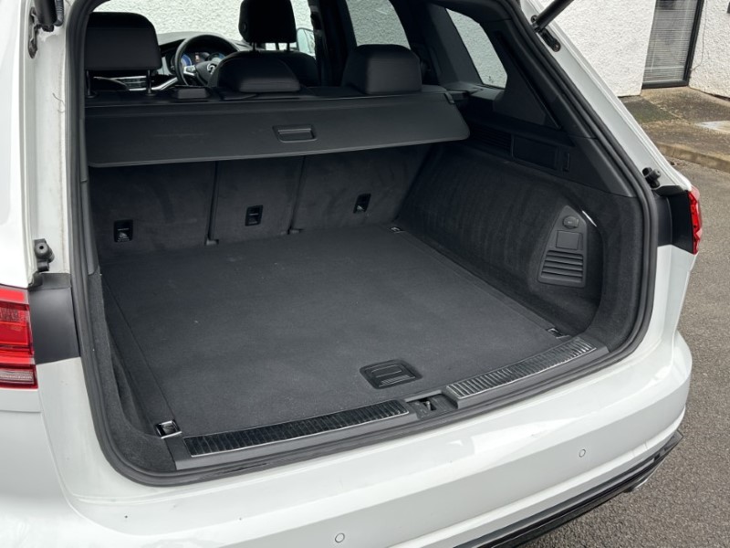 Used Volkswagen Touareg 2019 for sale - 77137795: Photo 38