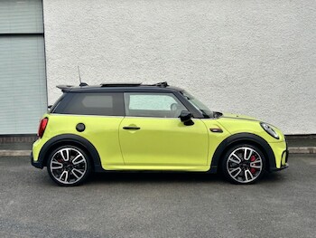 Used MINI Hatch 2024 for sale - 76981884: Photo