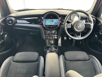 Used MINI Hatch 2022 for sale - 76982055: Photo