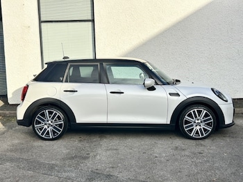 Used MINI Hatch 2024 for sale - 76980834: Photo