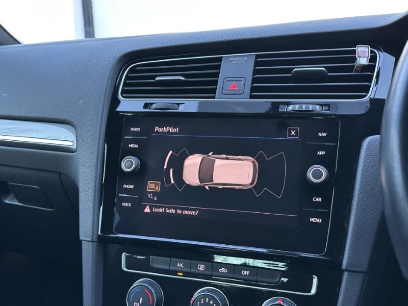 Used Volkswagen Golf 2018 for sale - 76982026: Photo 21