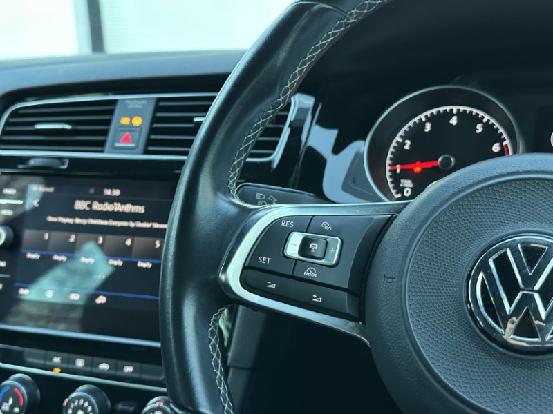 Used Volkswagen Golf 2018 for sale - 76982026: Photo 24