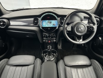 Used MINI Hatch 2024 for sale - 78014739: Photo