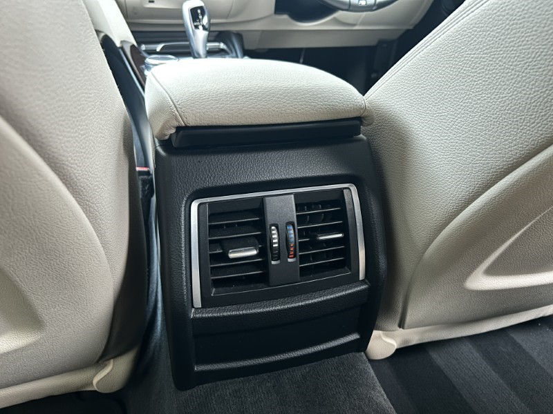 Used BMW 3 Series 2018 for sale - 76982018: Photo 30