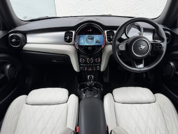Used MINI Hatch 2023 for sale - 79842002: Photo