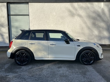 Used MINI Hatch 2018 for sale - 78028111: Photo