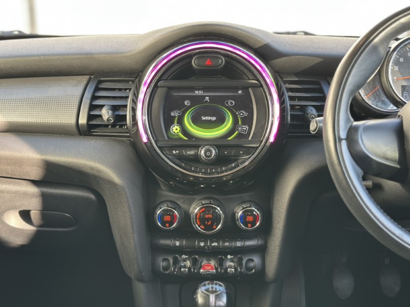 Used MINI Hatch 2018 for sale - 78028111: Photo 9