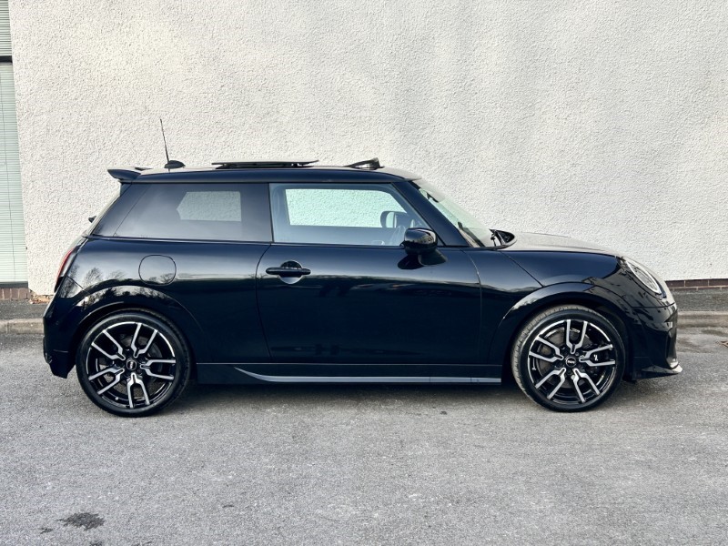 Used MINI Cooper 2025 for sale - 77973646: Photo 3