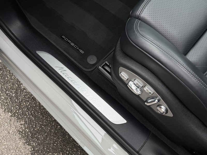 Used Porsche Macan 2019 for sale - 78179984: Photo 31