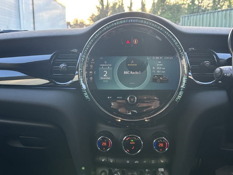 Used MINI Hatch 2024 for sale - 76981652: Photo 8