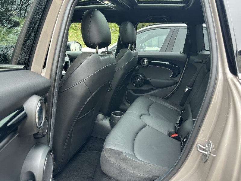 Used MINI Hatch 2023 for sale - 77997070: Photo 12