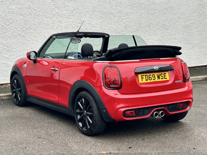 Used MINI Convertible 2019 for sale - 76981874: Photo 2