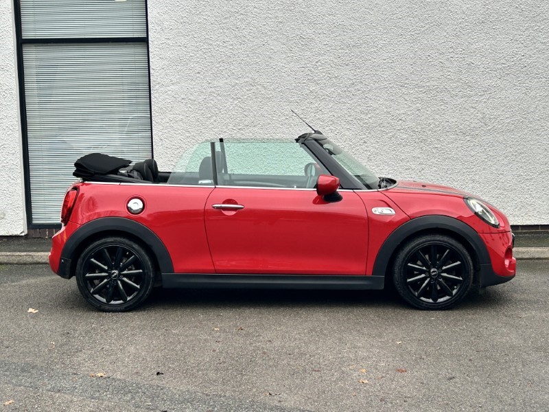 Used MINI Convertible 2019 for sale - 76981874: Photo 3