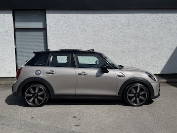 Used MINI Hatch 2023 for sale - 79459797: Photo