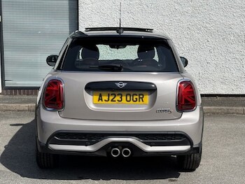 Used MINI Hatch 2023 for sale - 79459797: Photo