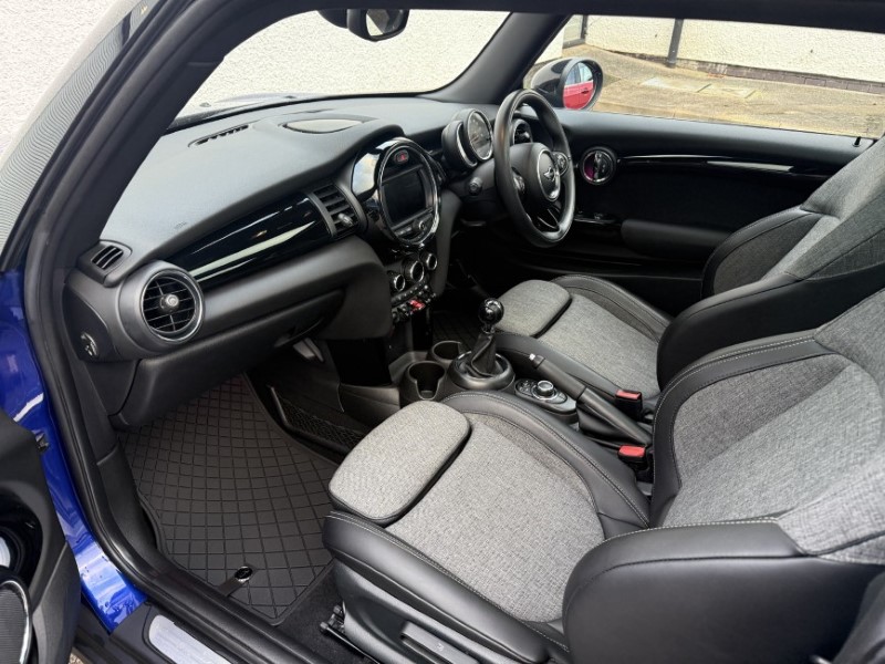 Used MINI Hatch 2018 for sale - 76981552: Photo 8