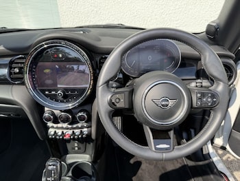 Used MINI Convertible 2023 for sale - 79029838: Photo