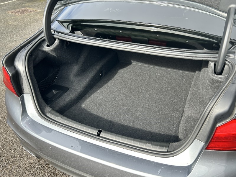 Used BMW 5 Series 2018 for sale - 78014762: Photo 32