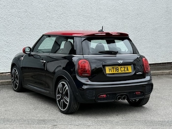 Used MINI Hatch 2018 for sale - 79081043: Photo
