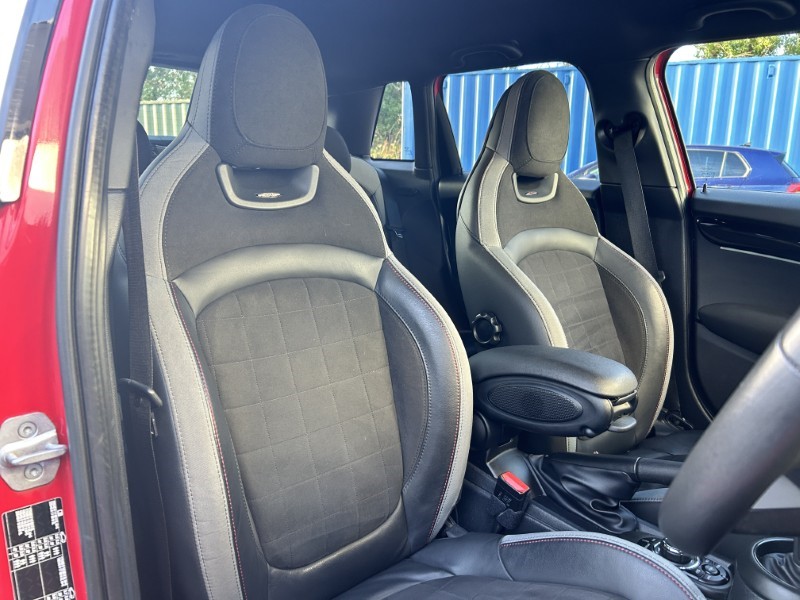 Used MINI Hatch 2022 for sale - 76980847: Photo 11